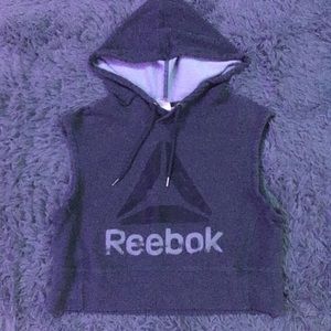 Cropped Reebok tank top